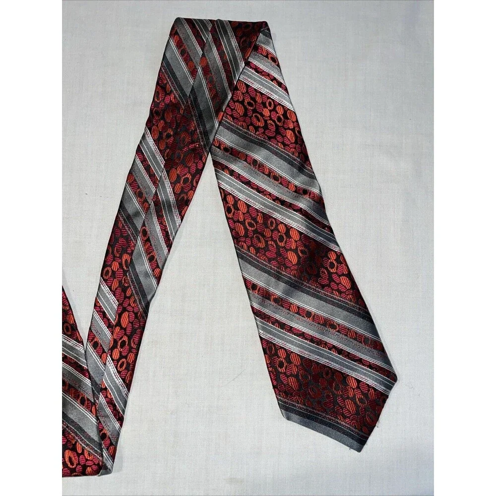 Desantis Collection Men’s Dress Tie Size 58” Red Gray Striped Business Formal
